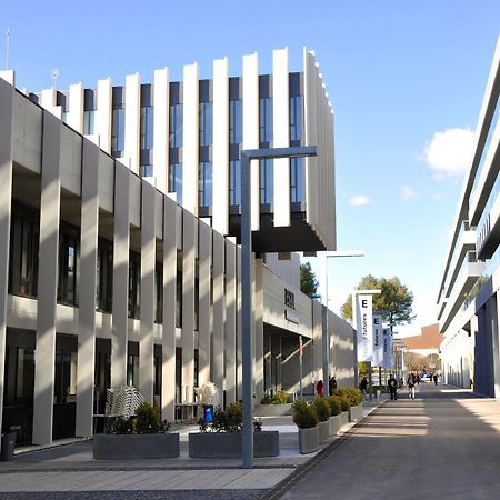 Residencia Universitaria Resa Roberto De Nobili Sant Cugat del Valles Luaran gambar
