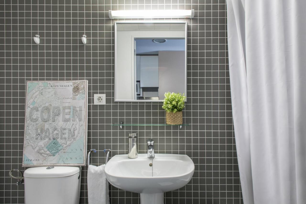 Residencia Universitaria Resa Roberto De Nobili Sant Cugat del Valles Luaran gambar