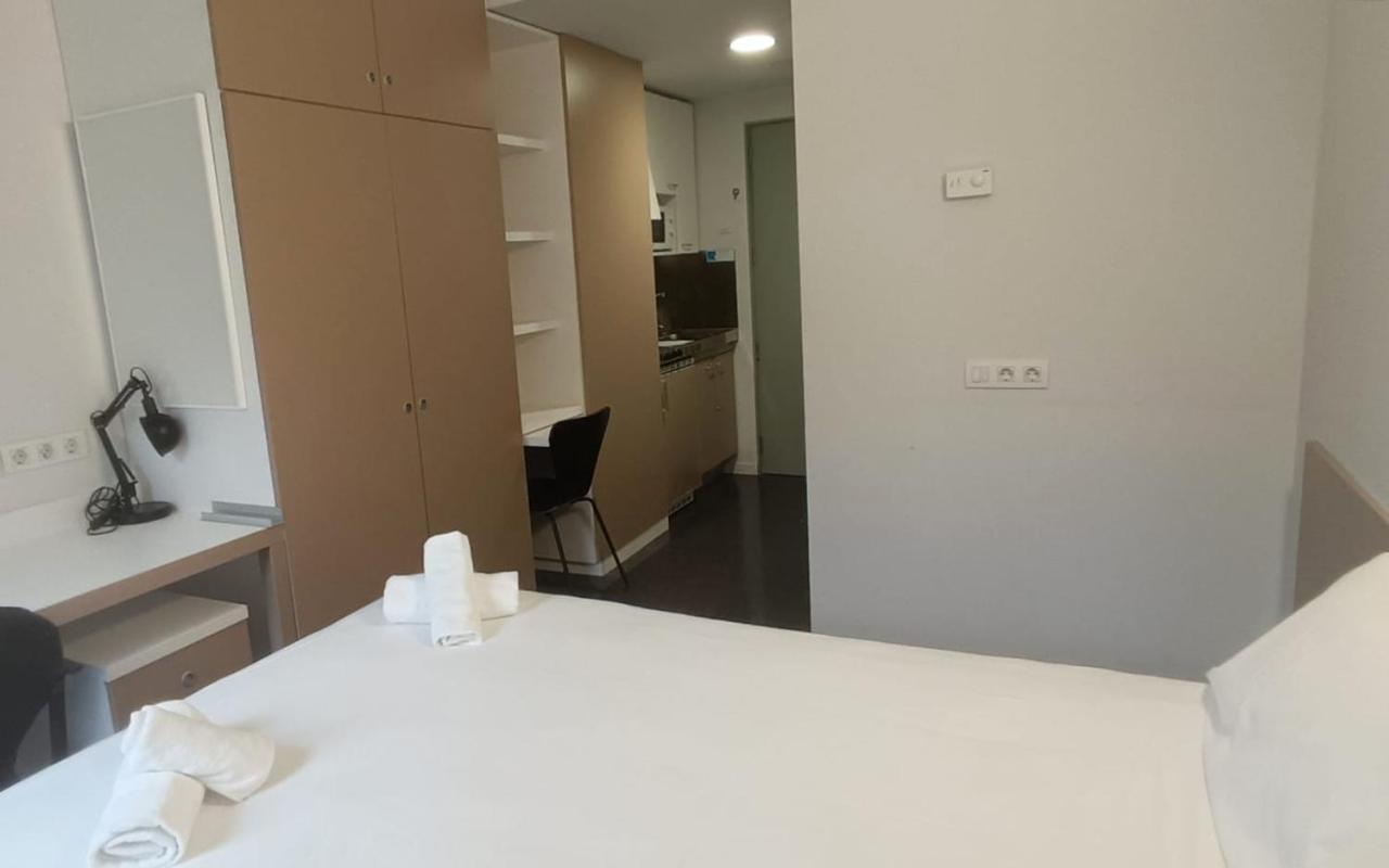 Residencia Universitaria Resa Roberto De Nobili Sant Cugat del Valles Luaran gambar