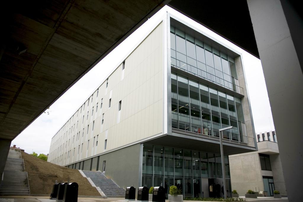Residencia Universitaria Resa Roberto De Nobili Sant Cugat del Valles Luaran gambar
