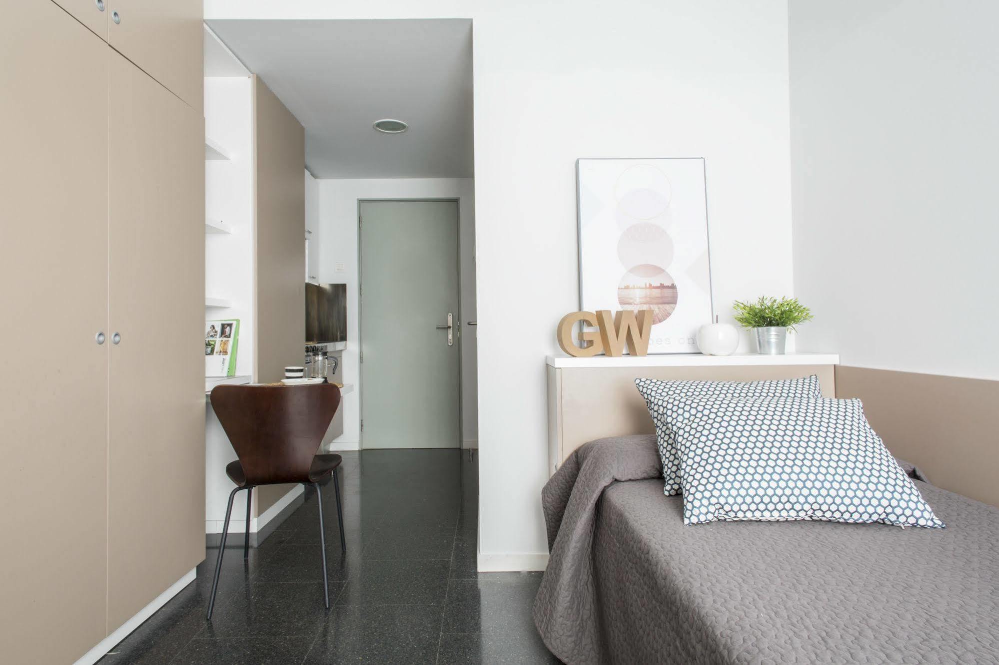 Residencia Universitaria Resa Roberto De Nobili Sant Cugat del Valles Luaran gambar